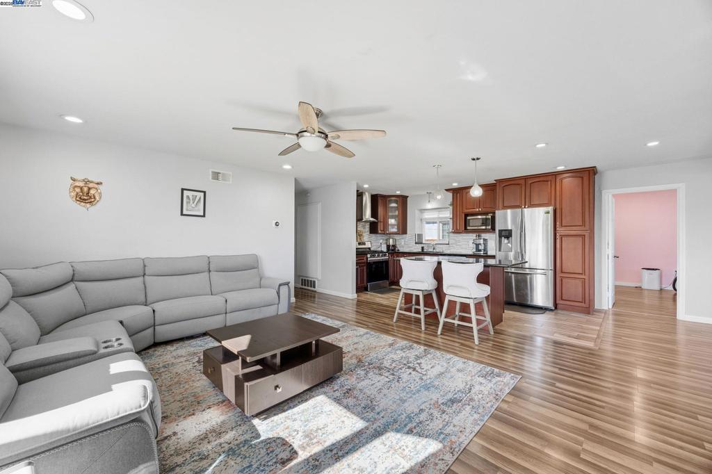 CASTRO VALLEY - Residential