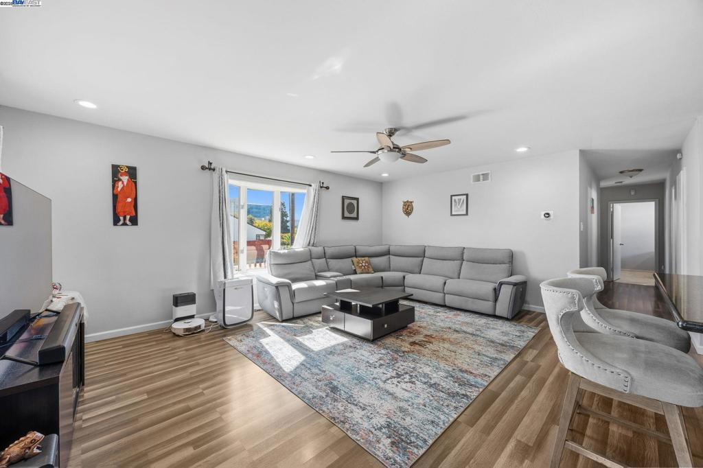 CASTRO VALLEY - Residential