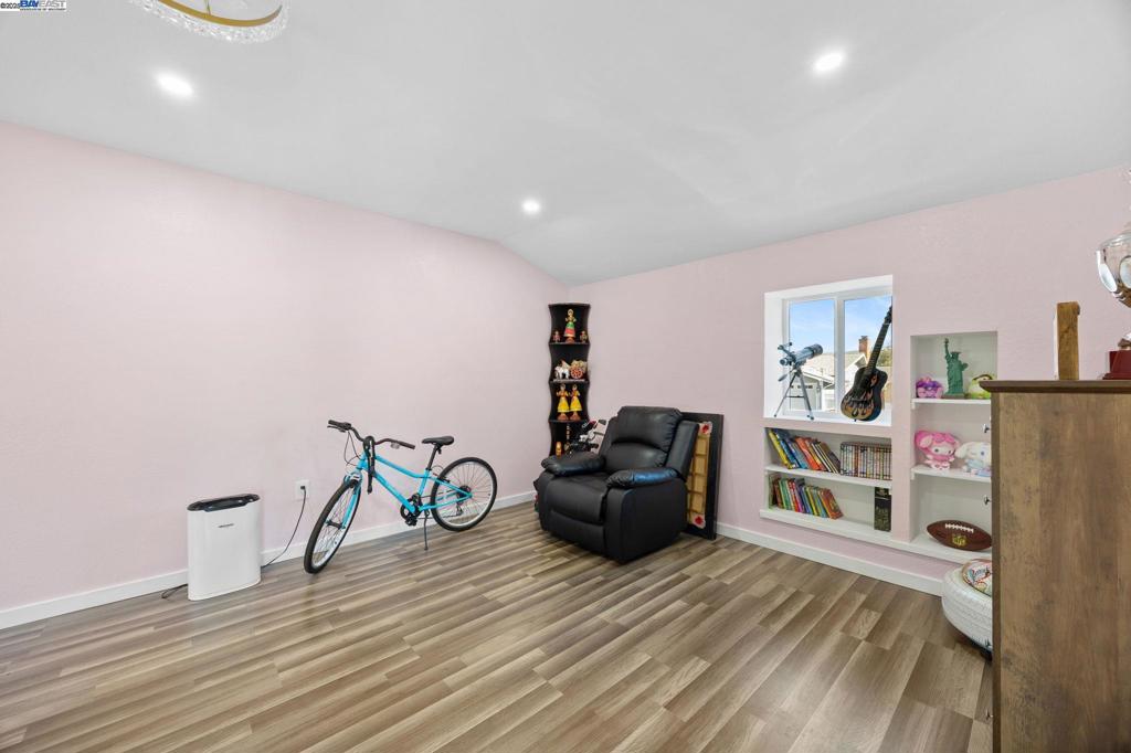 CASTRO VALLEY - Residential