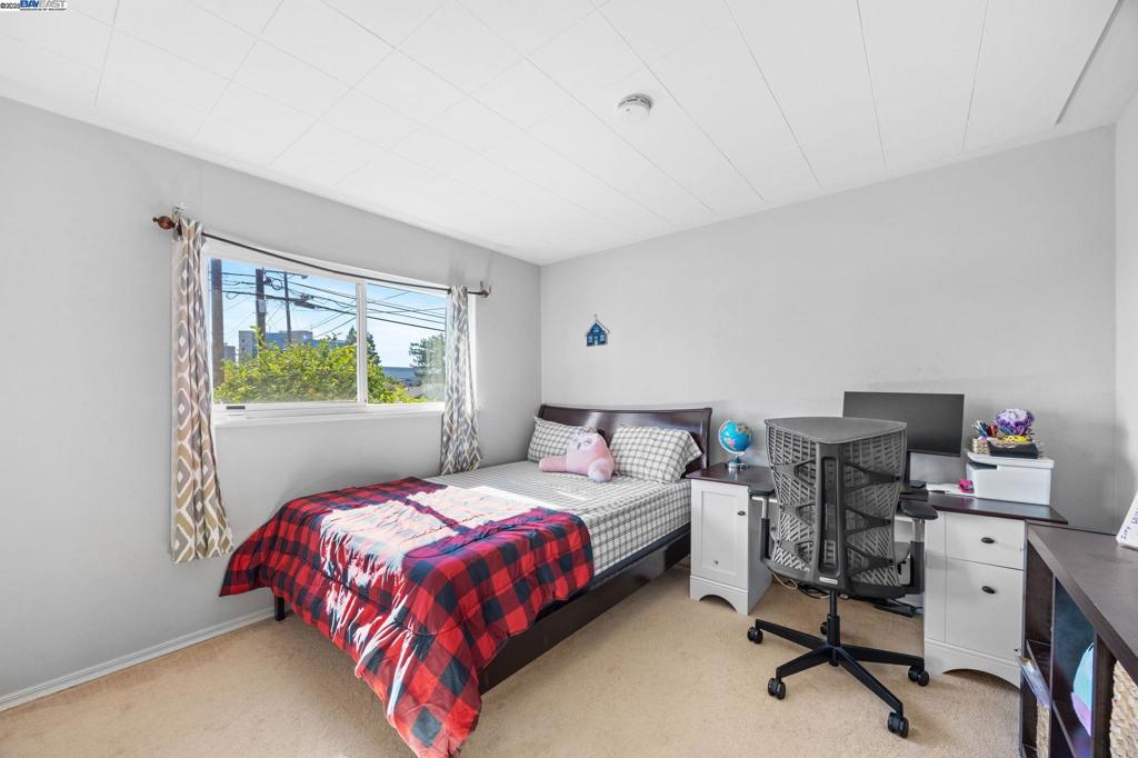 CASTRO VALLEY - Residential