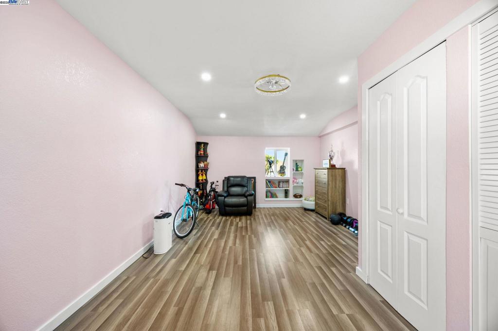 CASTRO VALLEY - Residential