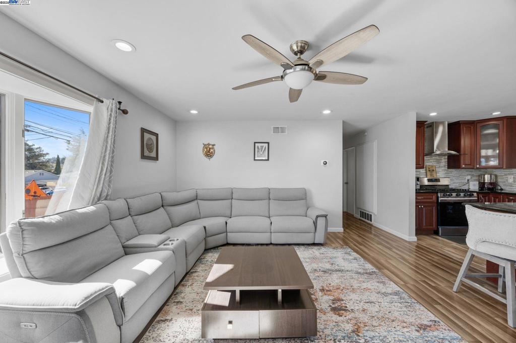 CASTRO VALLEY - Residential