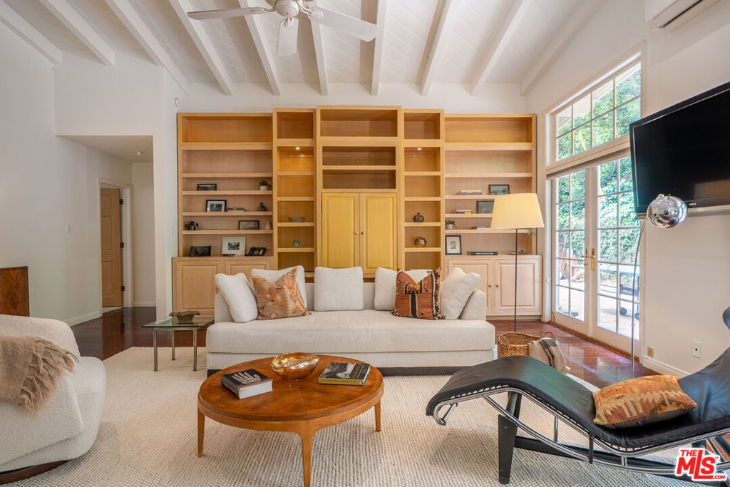 10160 Cielo Drive