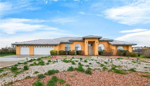 5635 Hollister Phelan CA 92371