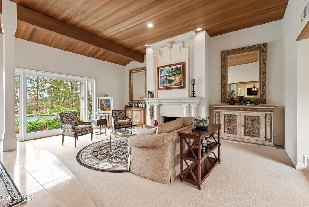 Westlake Village, California 91361, United States, 3 Bedrooms Bedrooms, ,4 BathroomsBathrooms,Residential,Active,112879