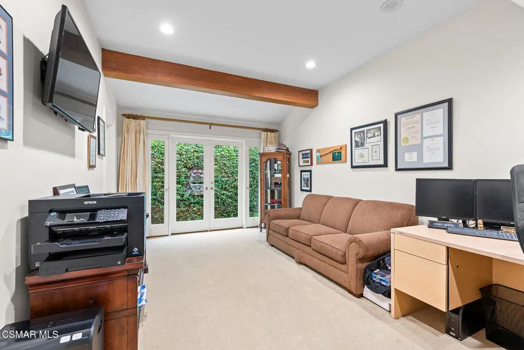 Westlake Village, California 91361, United States, 3 Bedrooms Bedrooms, ,4 BathroomsBathrooms,Residential,Active,112879