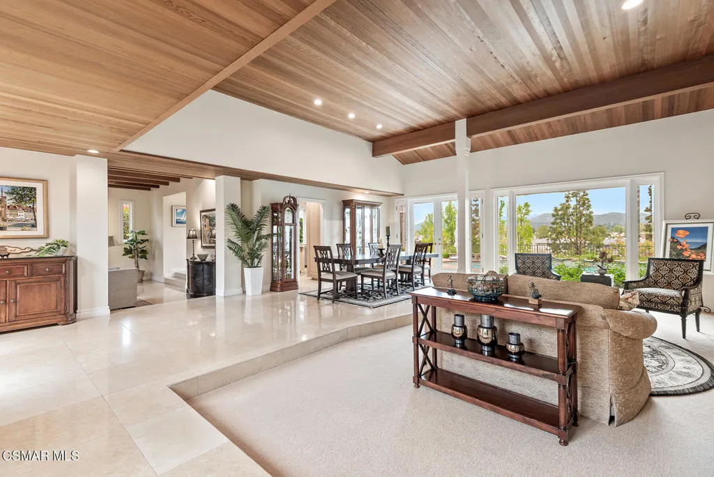 Westlake Village, California 91361, United States, 3 Bedrooms Bedrooms, ,4 BathroomsBathrooms,Residential,Active,112879