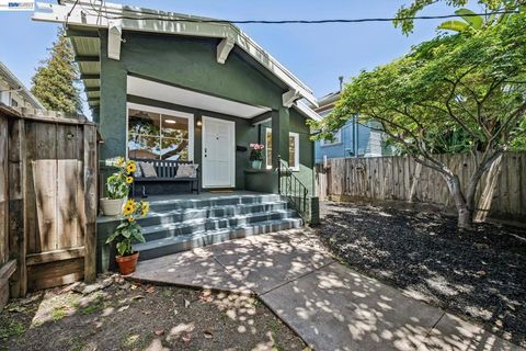 Photo of 1349 Hearst Ave AVE, Berkeley, CA 94702 (MLS # 41133511)