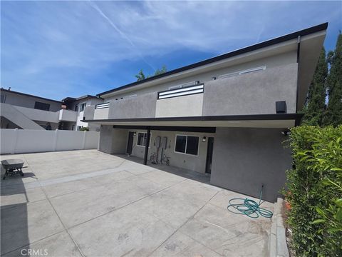 Photo of 2515 Foothill Blvd, La Crescenta, CA 91214 (MLS # GD26063006)