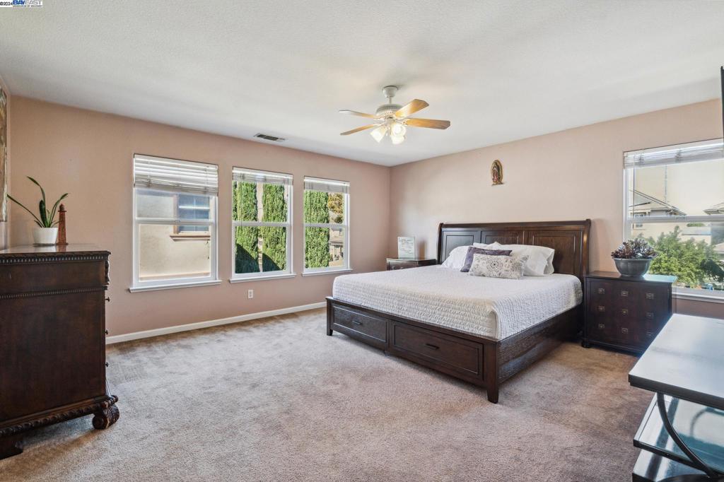 MOSS LANDING - Residential
