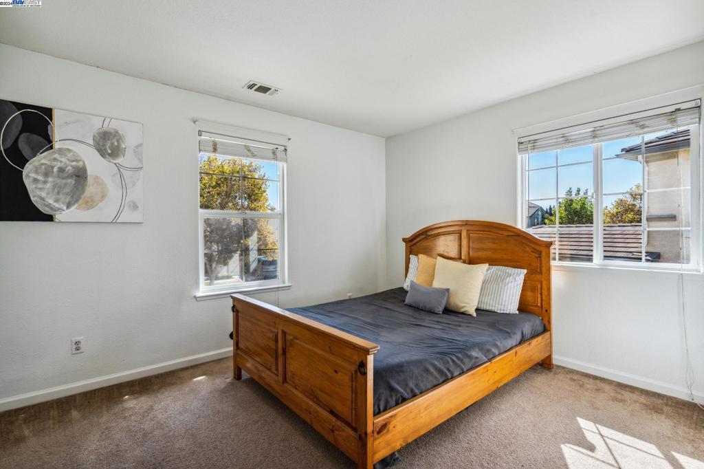 MOSS LANDING - Residential