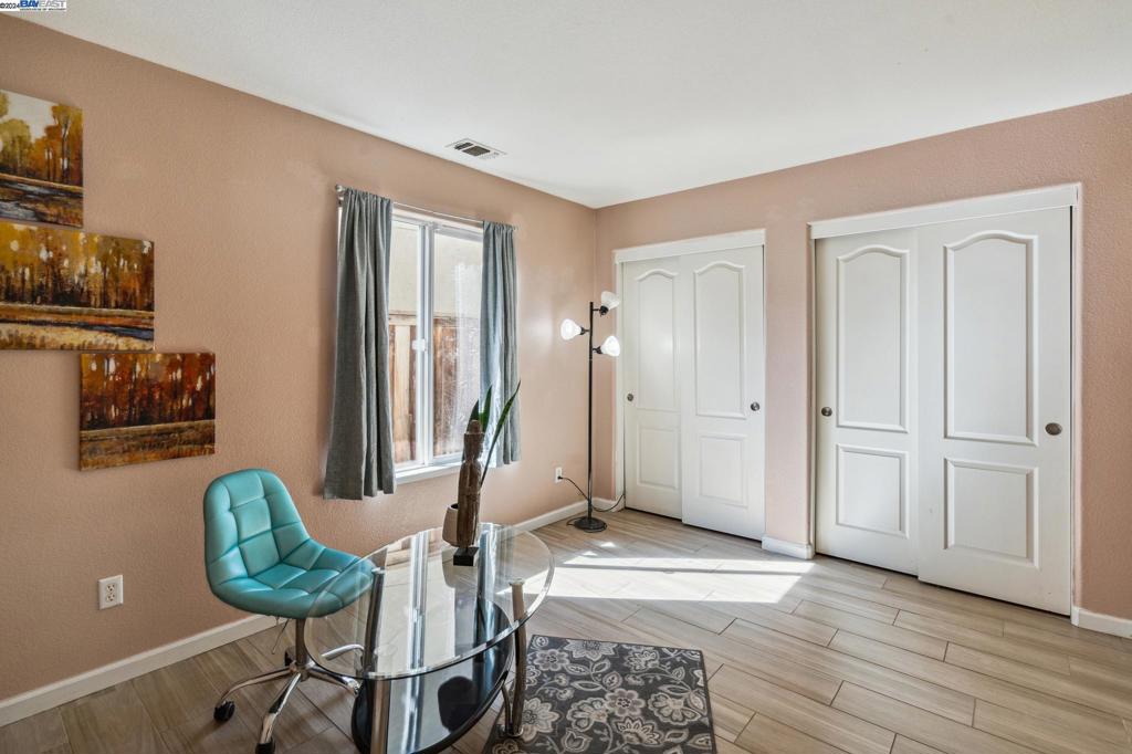 MOSS LANDING - Residential