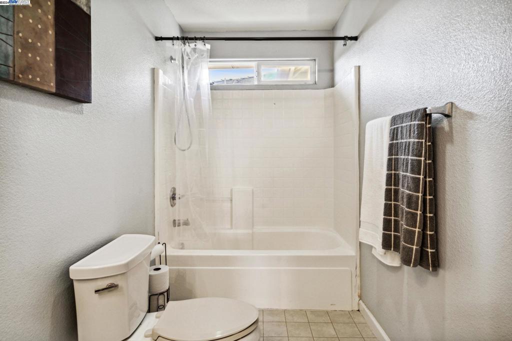MOSS LANDING - Residential