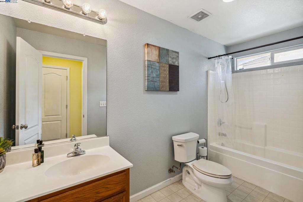 MOSS LANDING - Residential