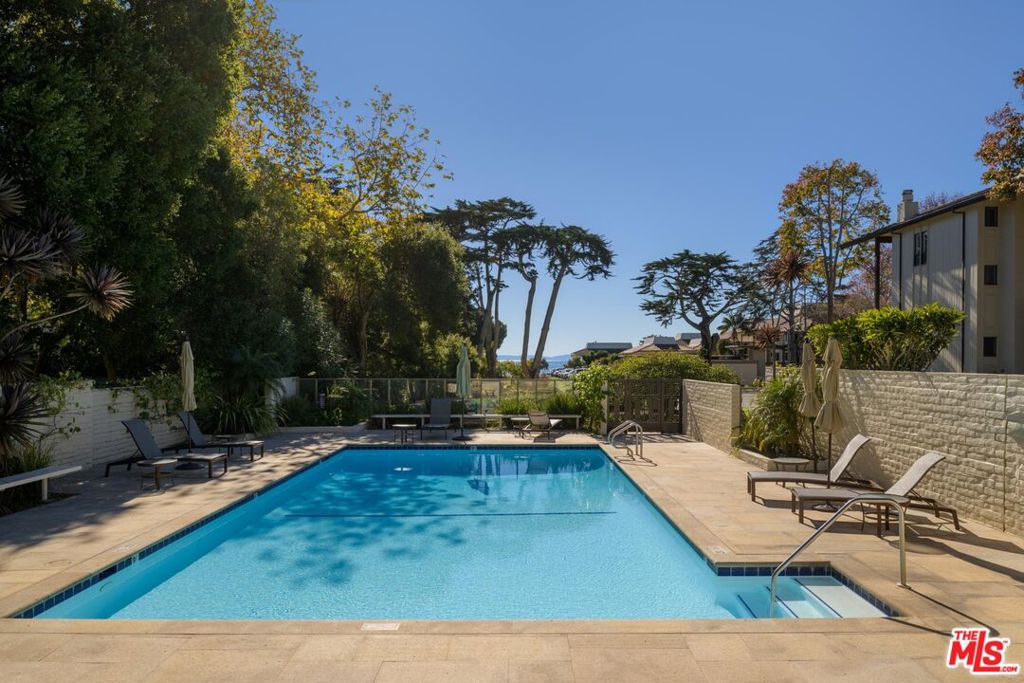 Bonnymede Shores HOA - Residential