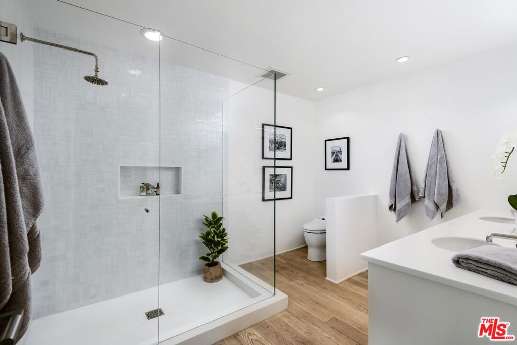 Bonnymede Shores HOA - Residential