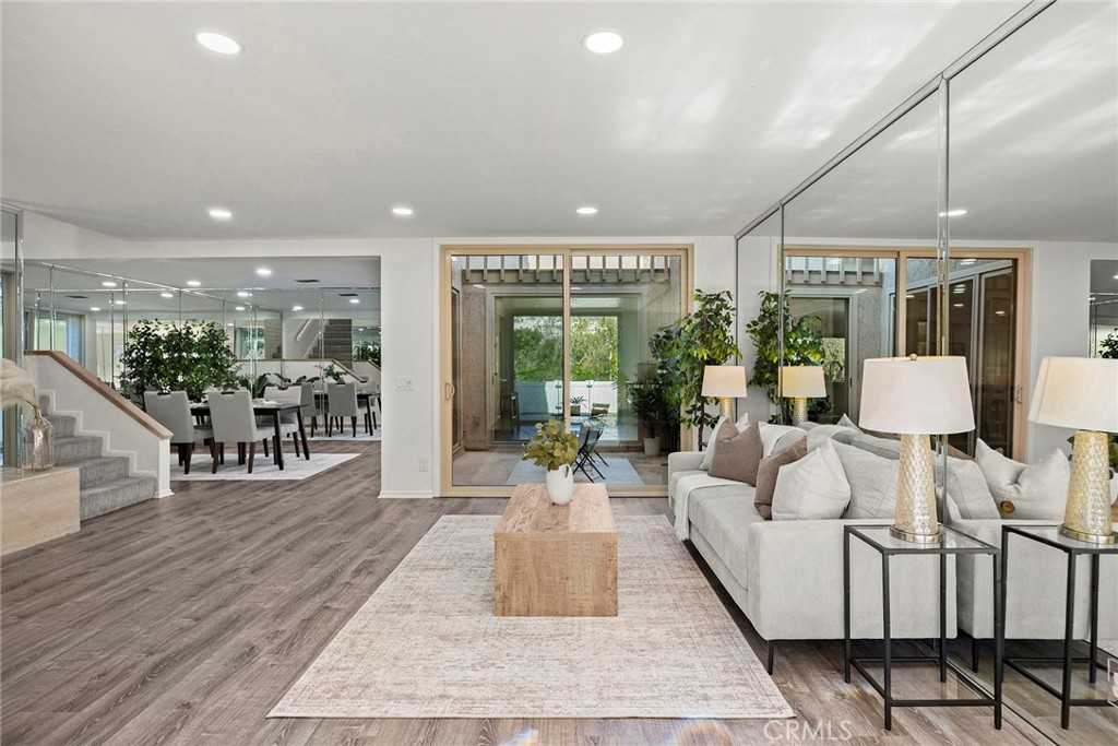 6515 E Circulo Dali