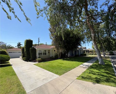 Photo of 3739 Marwick AVE, Long Beach, CA 90808 (MLS # OC26103861)