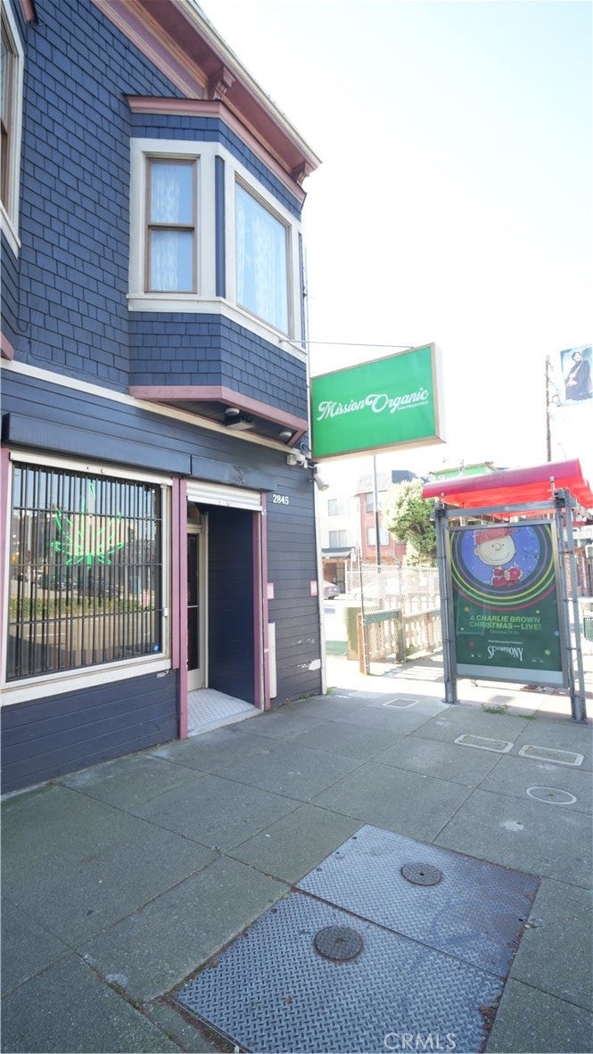 2843 Geary
