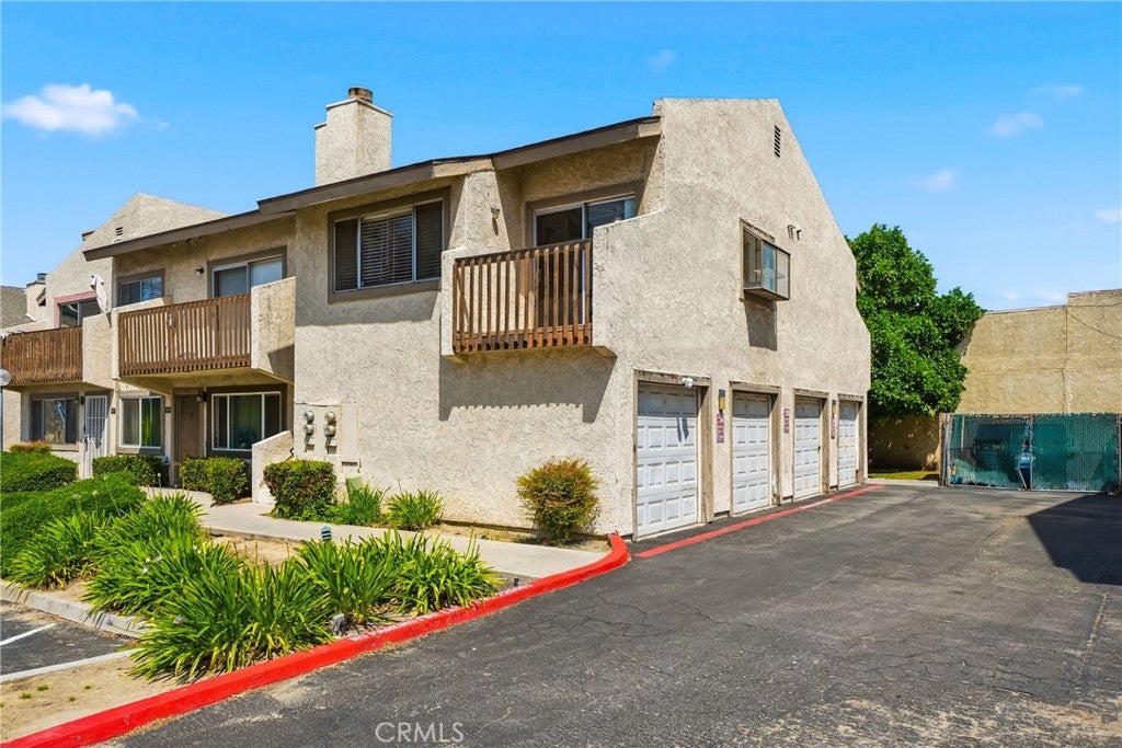 1251 S Meadow 120