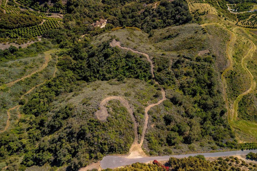 11 Calle Cresta Road