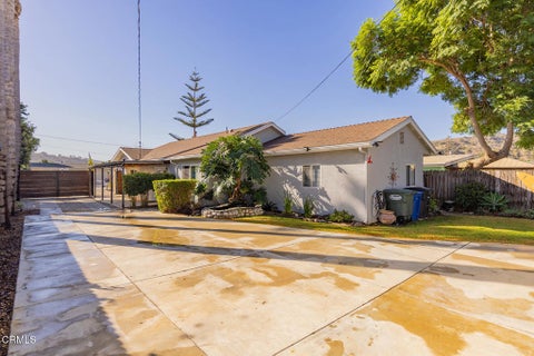 Tiny photo for 61 Mckee Street, Ventura, CA 93001 (MLS # V1-39393)