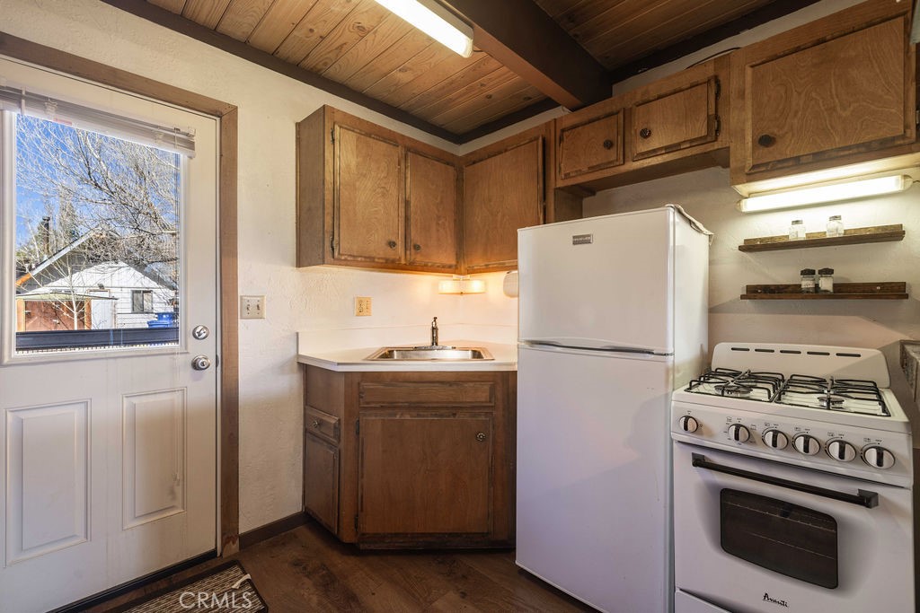 1029 Sequoia Drive
