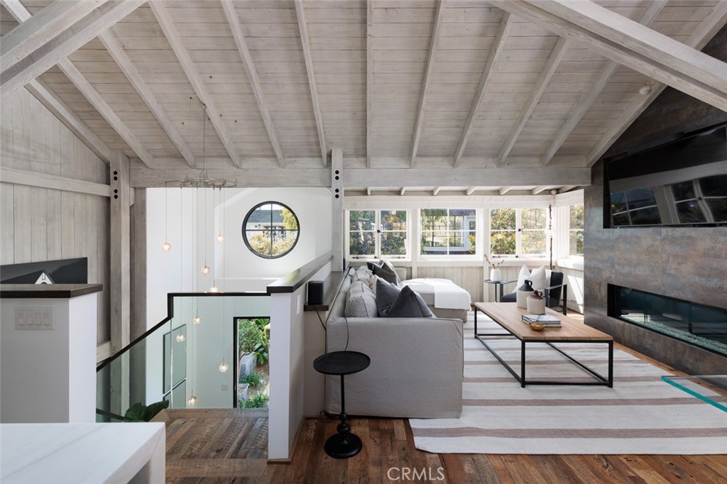 Corona del Mar South of PCH (CDMS) - Residential