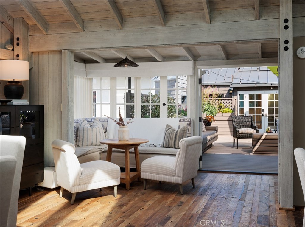 Corona del Mar South of PCH (CDMS) - Residential