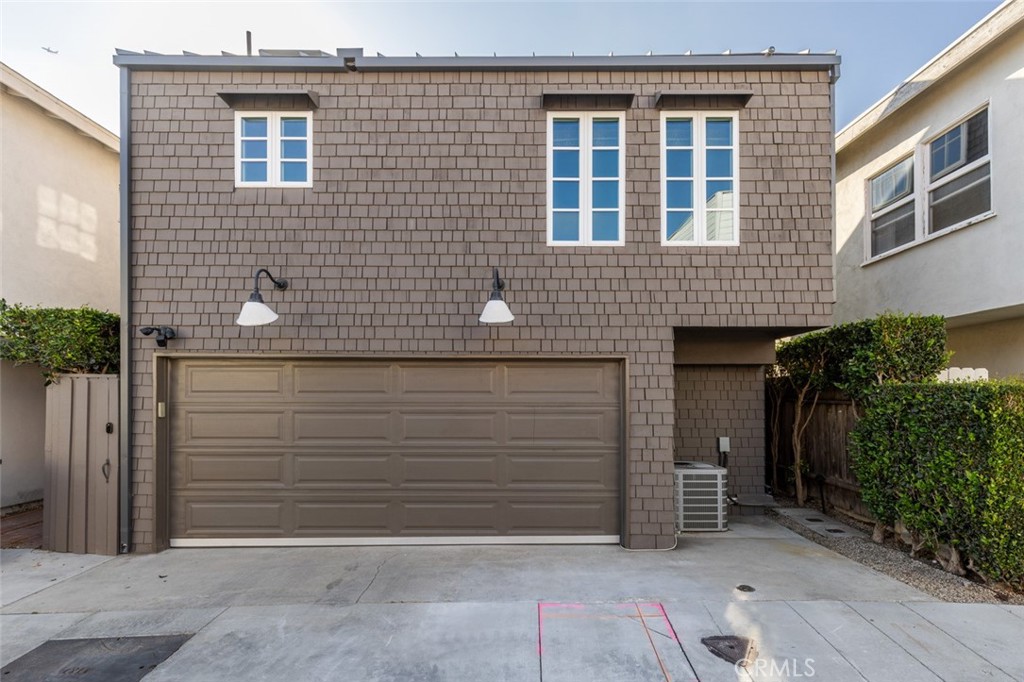 Corona del Mar South of PCH (CDMS) - Residential