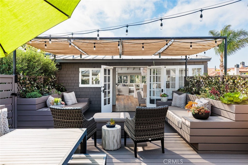 Corona del Mar South of PCH (CDMS) - Residential