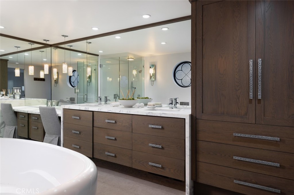 Corona del Mar South of PCH (CDMS) - Residential
