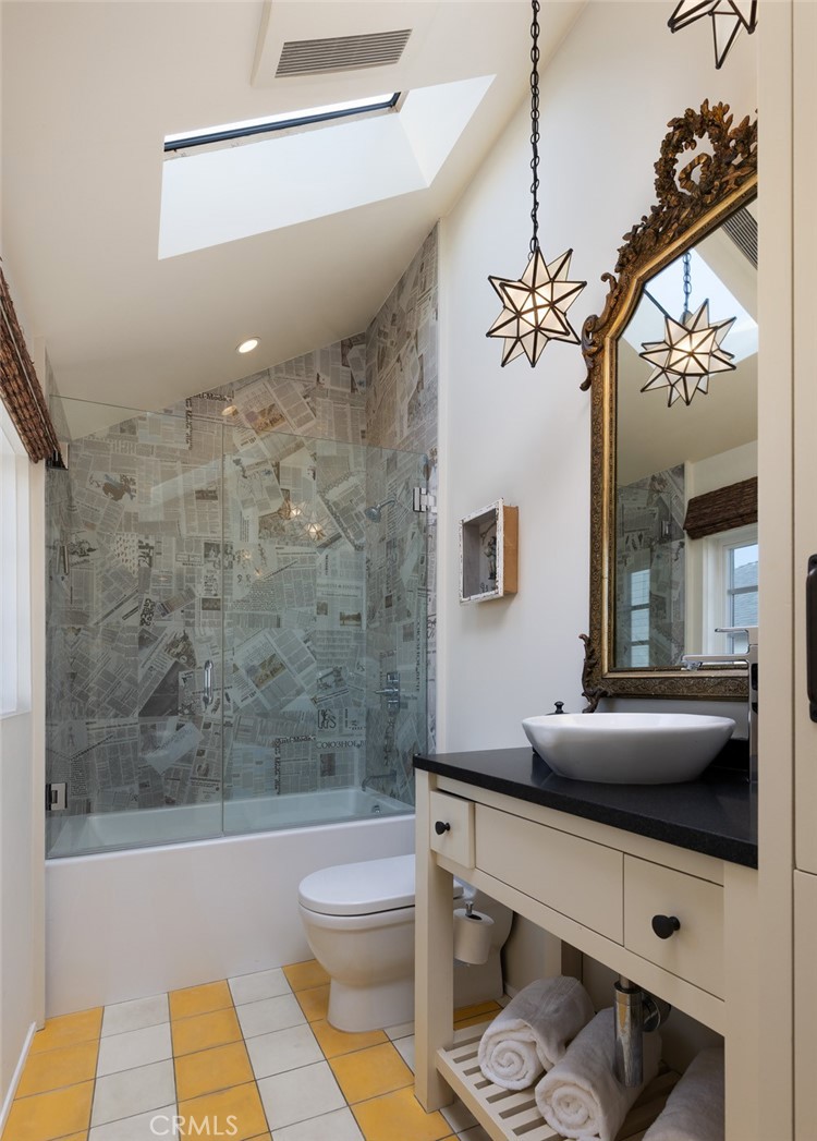 Corona del Mar South of PCH (CDMS) - Residential
