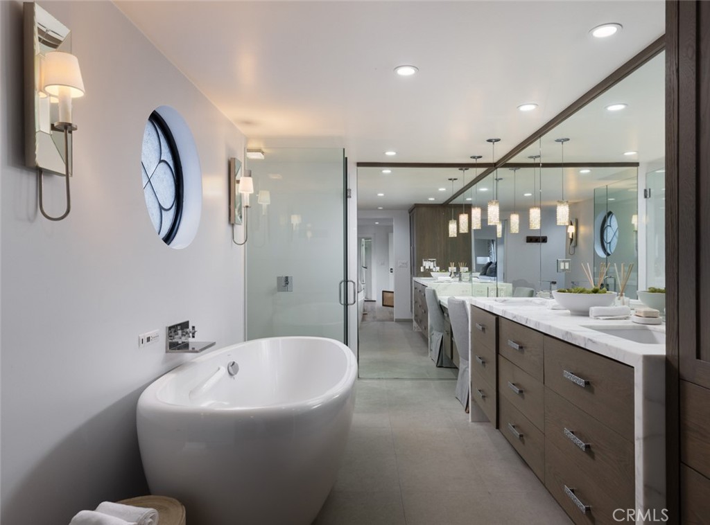 Corona del Mar South of PCH (CDMS) - Residential