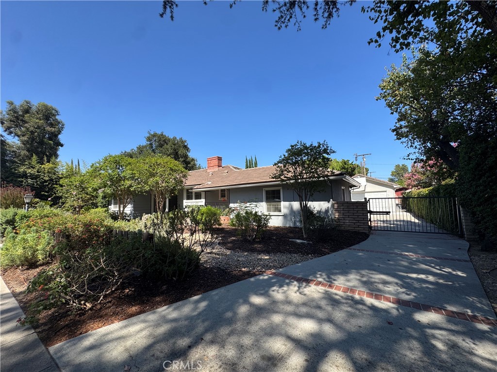 10920 White Oak