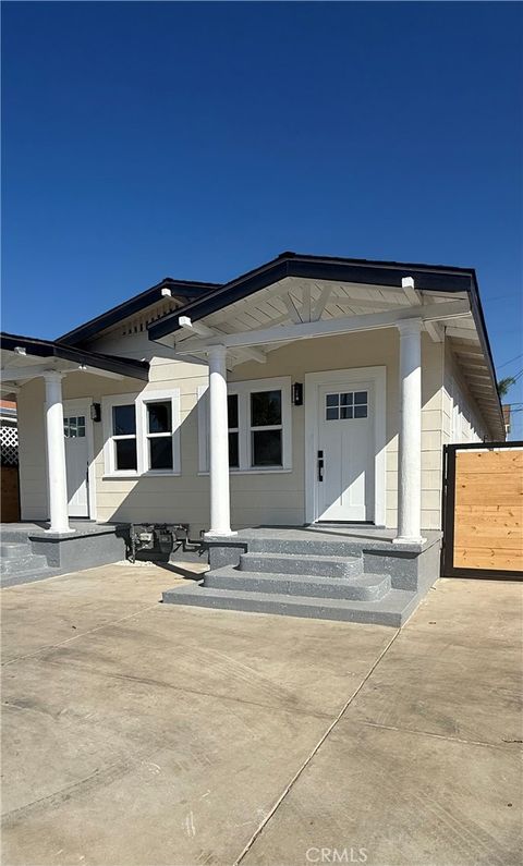 Photo of 3453 Estrada St, Los Angeles, CA 90023 (MLS # DW25246617) Photo of 3453 Estrada St, Los Angeles, CA 90023 (MLS # DW25246617)