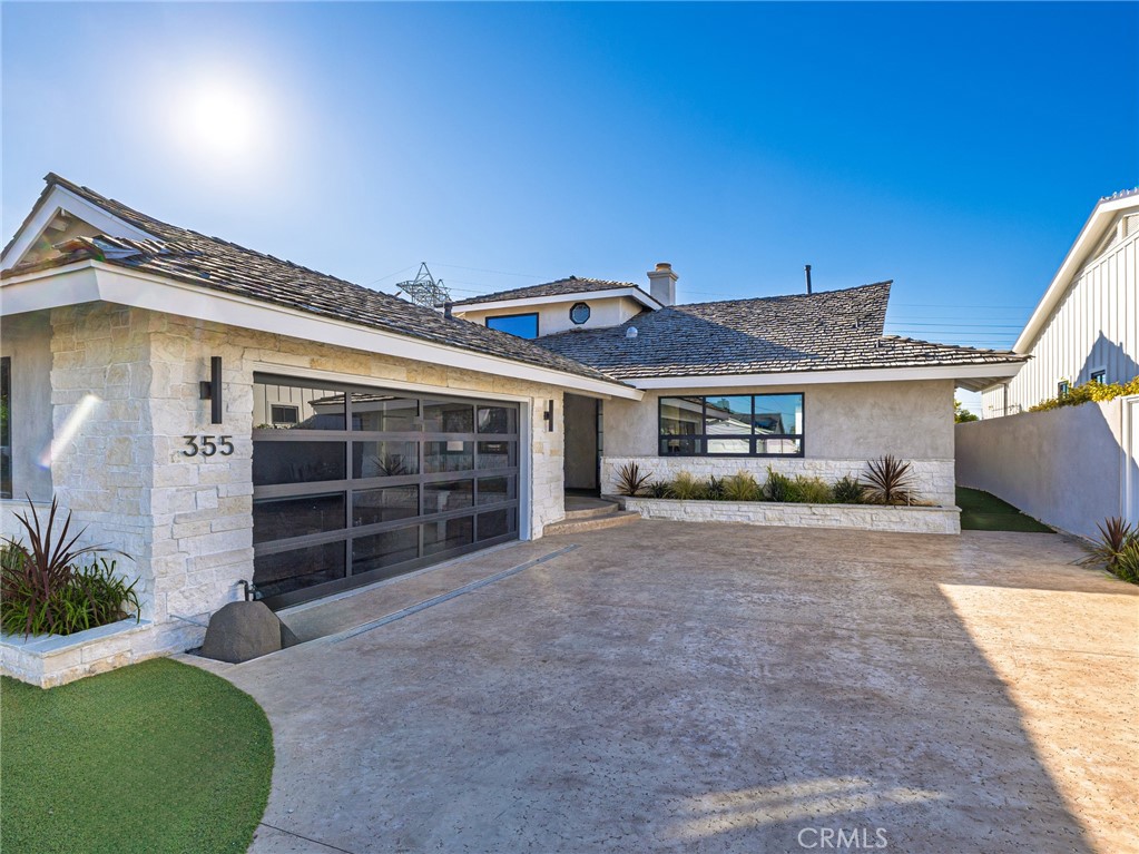 355 Hillcrest Street