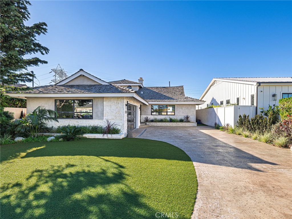 355 Hillcrest Street