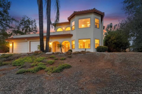 Photo of 16819 Daza Dr Dr, Ramona, CA 92065 (MLS # 260022426SD)