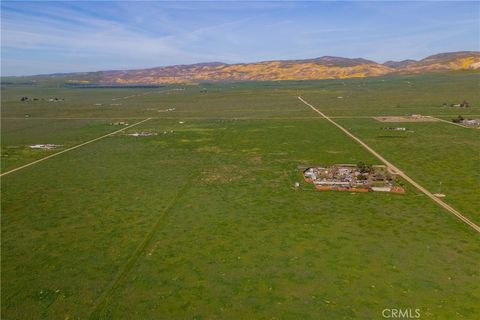 Tiny photo for 0 Bellflower Road, Santa Margarita, CA 93453 (MLS # NS26029507)