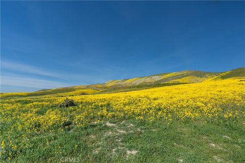 Tiny photo for 0 Bellflower Road, Santa Margarita, CA 93453 (MLS # NS26029507)