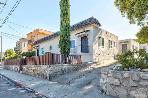 Photo of 10108 Fernglen Ave, Tujunga, CA 91042 (MLS # BB26058816)