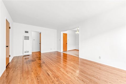 Tiny photo for 1739 E Appleton St #3, Long Beach, CA 90802 (MLS # OC25254724)