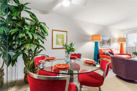 Photo of 470 VILLA Ct #212, Palm Springs, CA 92262 (MLS # SW26014067)