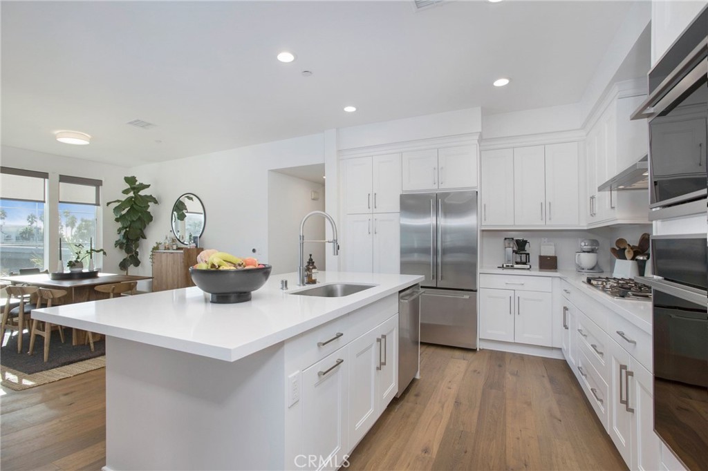 1416 Doheny Way