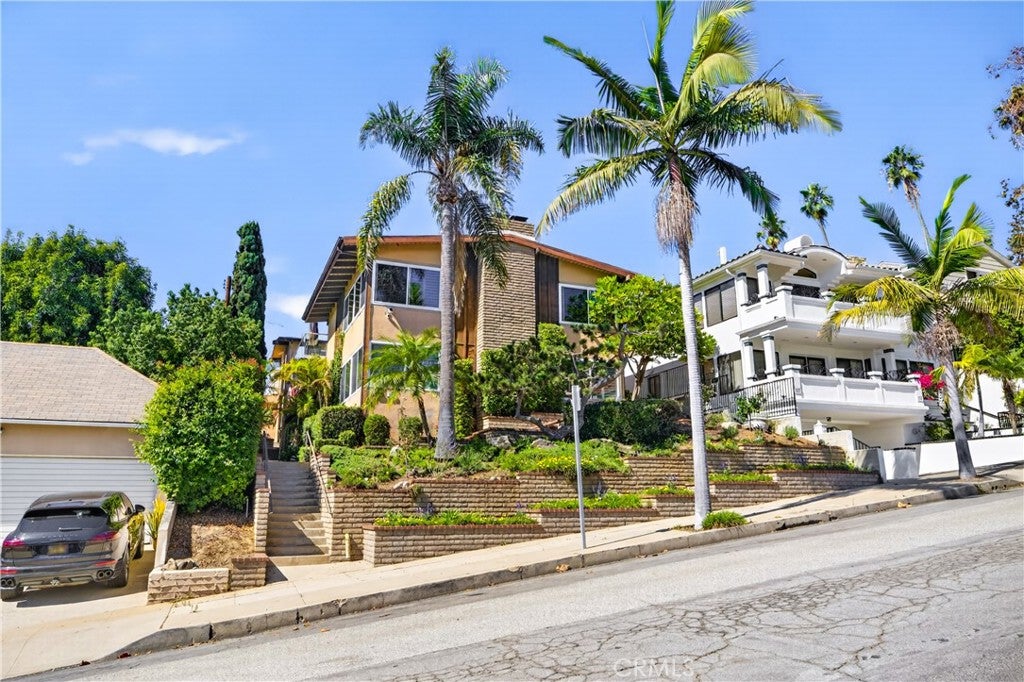 145 A Bennett Avenue