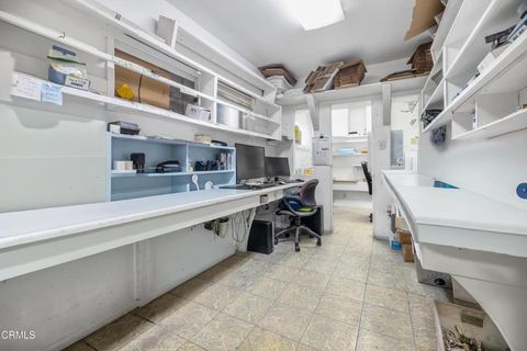 Photo of 3325 Barham Boulevard #B, Los Angeles, CA 90068 (MLS # P1-26124)