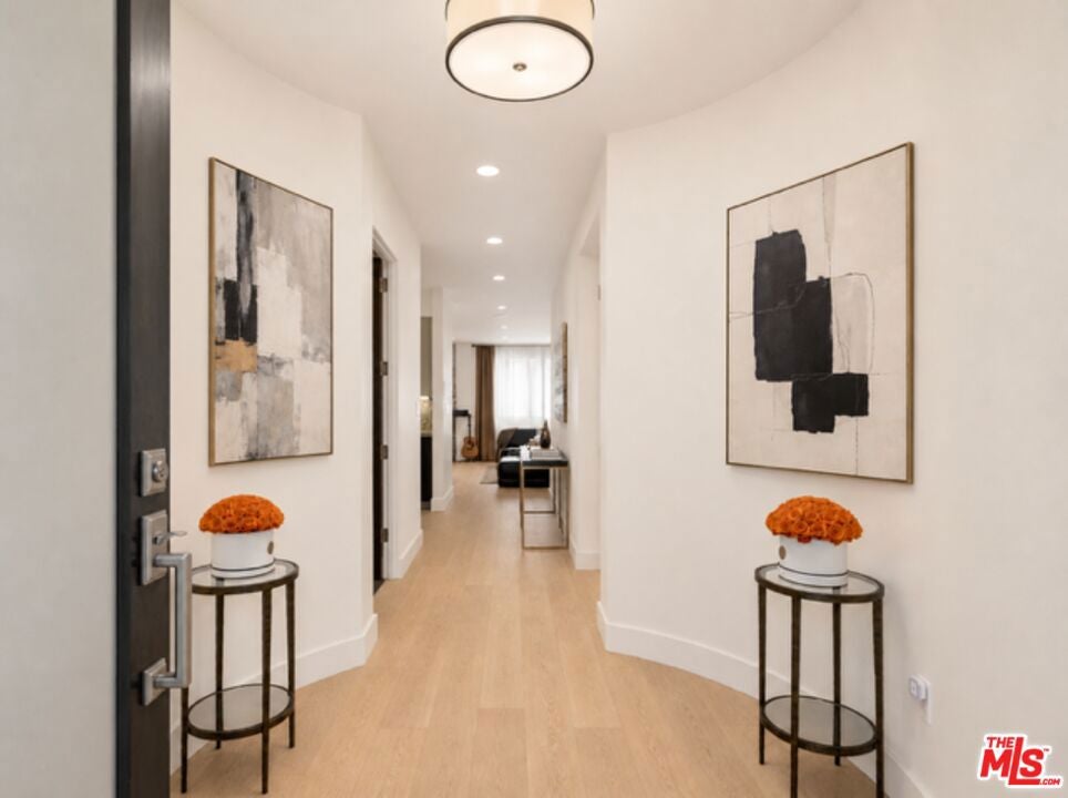1304 Roxbury Drive 202