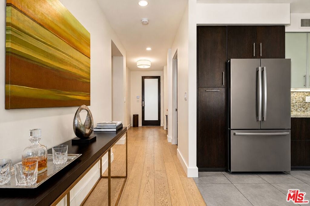 1304 Roxbury Drive 202