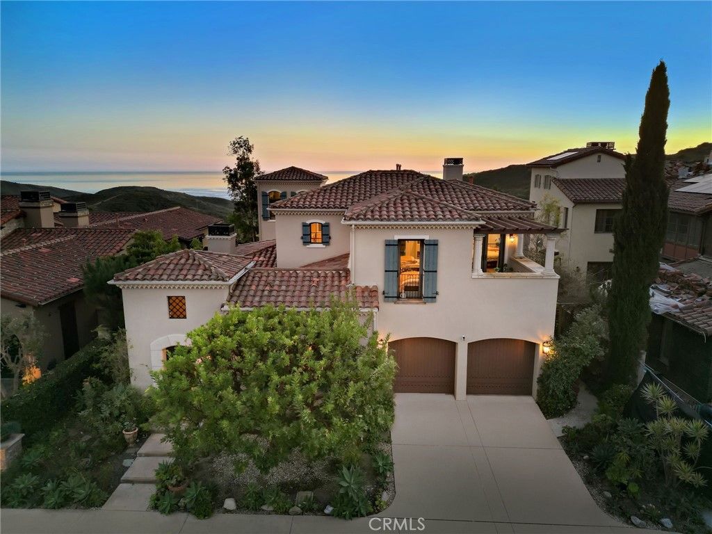 Photo of 8 Star Catcher, Newport Coast, CA 92657 (MLS # OC26018599)